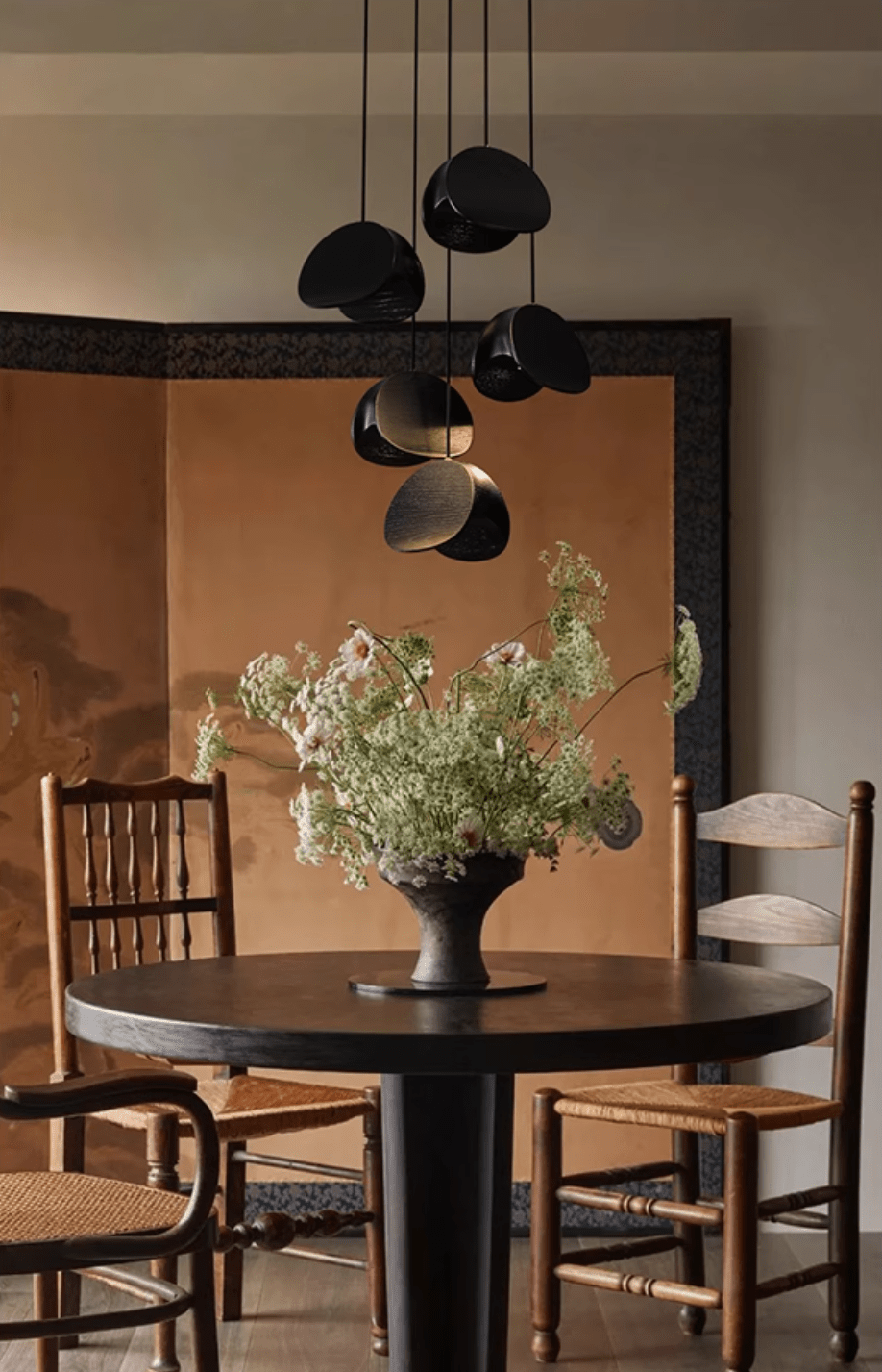 Tavro lámpara colgante minimalista de madera
