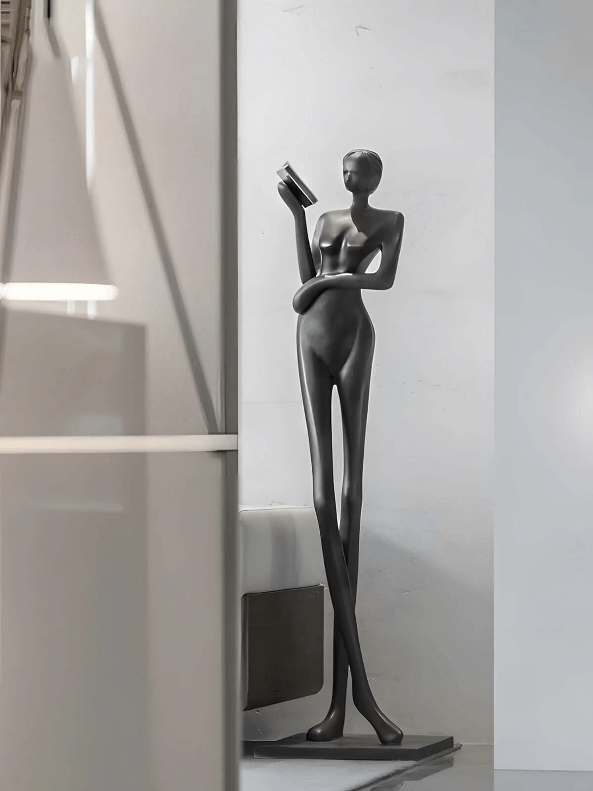 Norerina Figura de pie artística