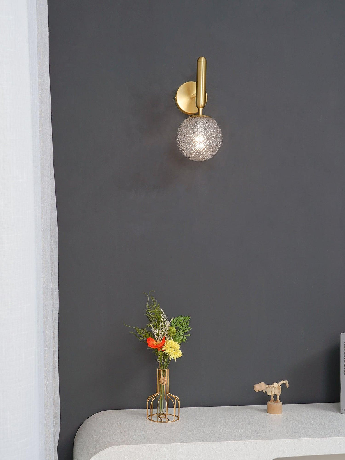 Kynlo aplique de pared con globos de vidrio claro estilo nórdico enchufable esfera