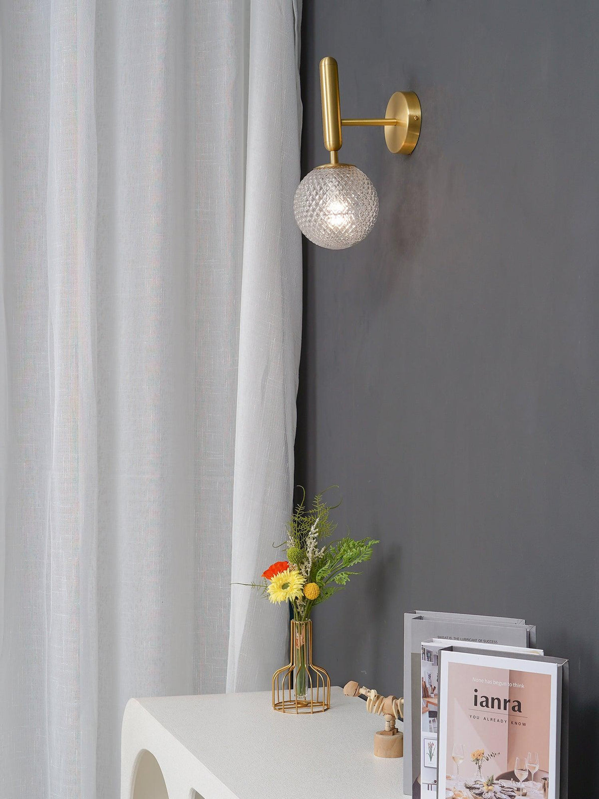 Kynlo aplique de pared con globos de vidrio claro estilo nórdico enchufable esfera