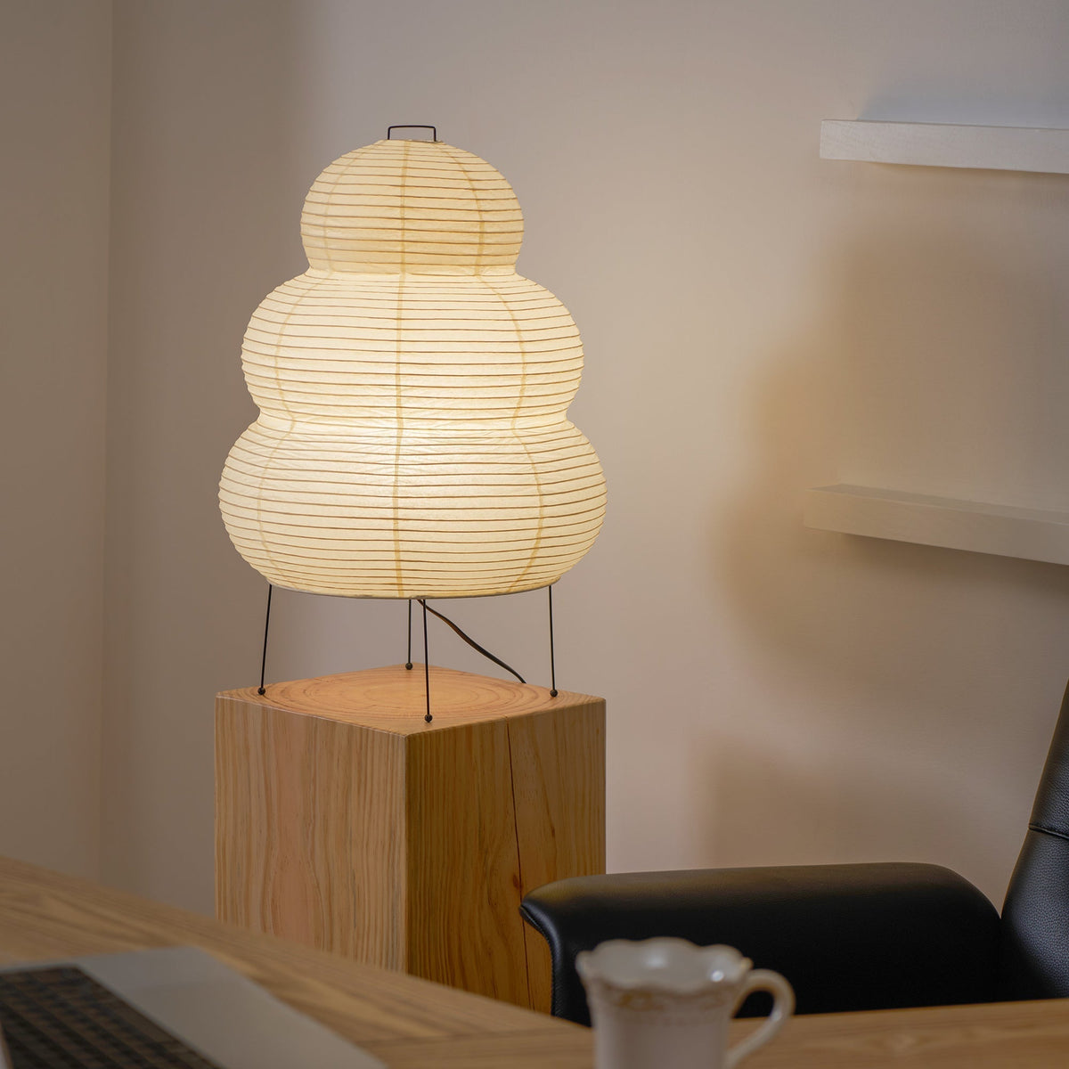 Tranquilux lámpara de mesa de papel inspirada en Japón
