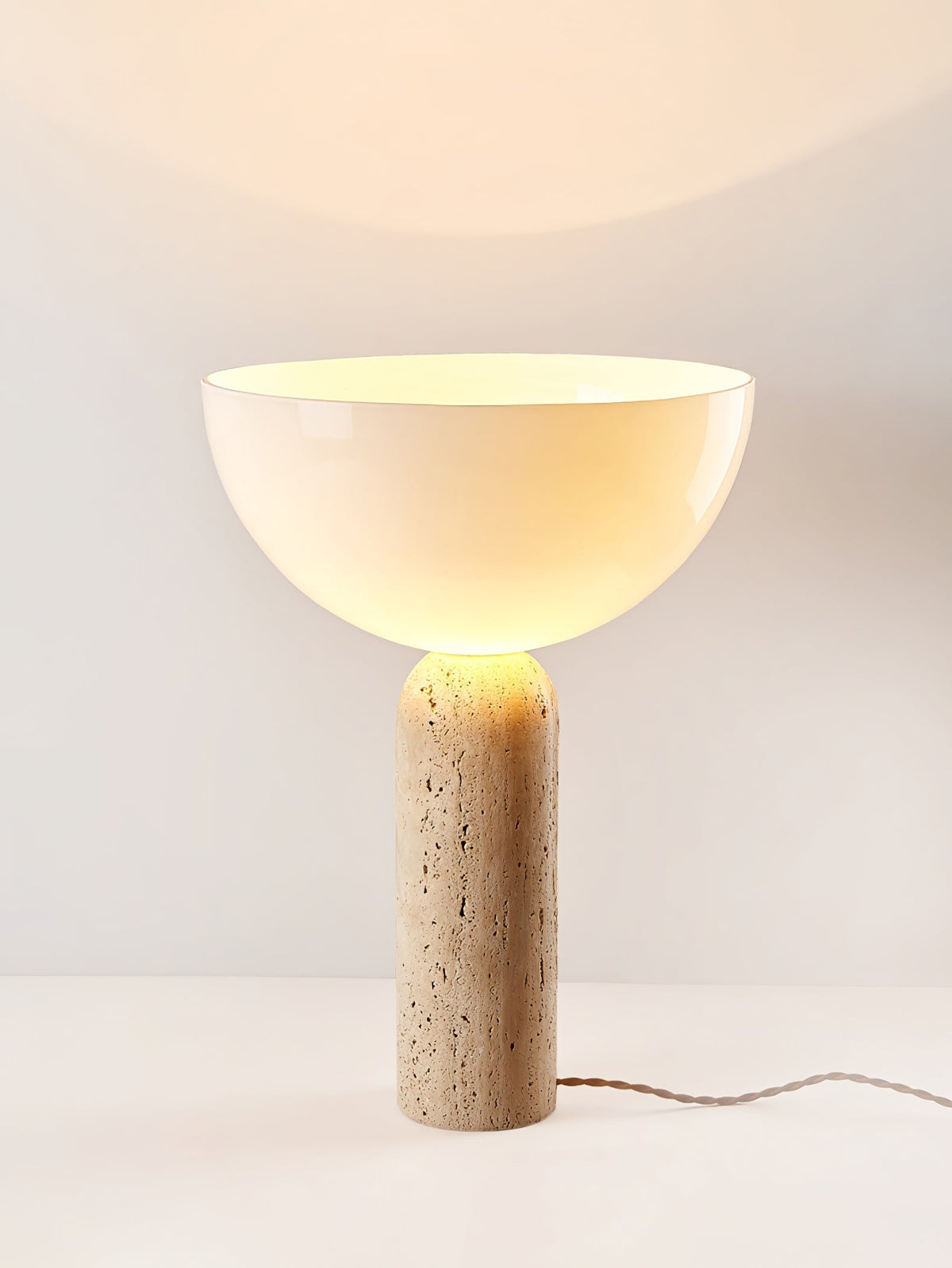 Tion travertino lámpara de mesa