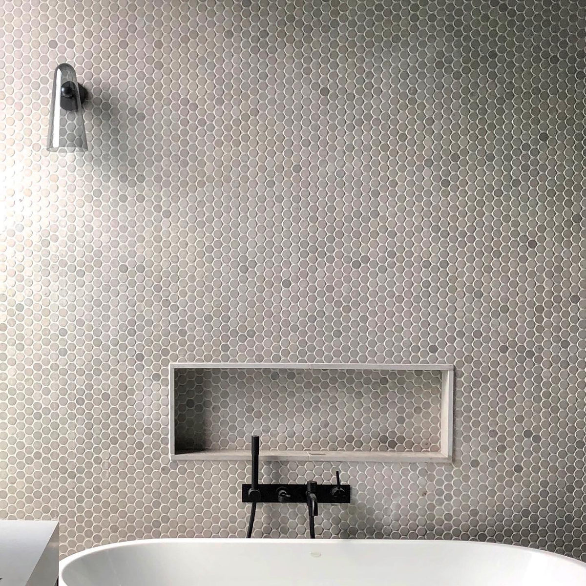 Velivira aplique de pared con pantalla cónica de vidrio