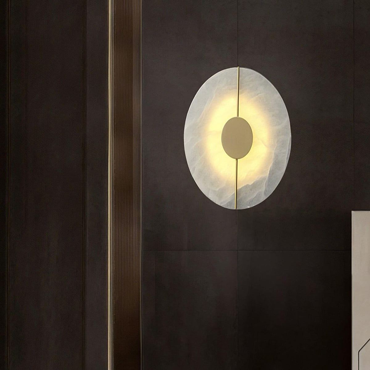 Citheira aplique de pared minimalista en alabastro