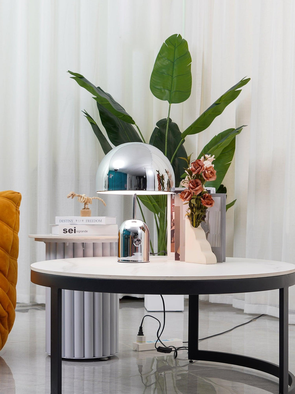 Ames de lujo Bell Table Light