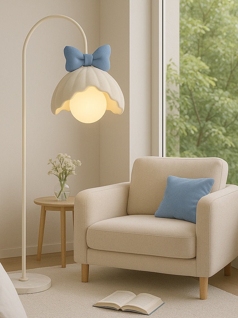 Bow lámpara de pie Trim pétalo pantalla