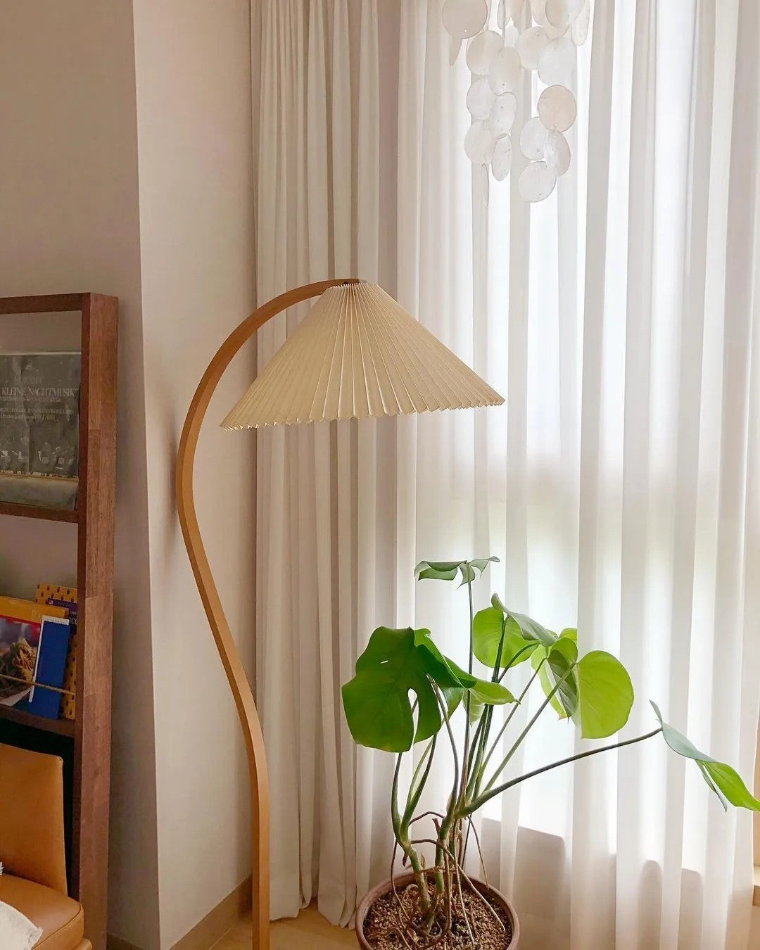 Viaro lámpara de pie de madera