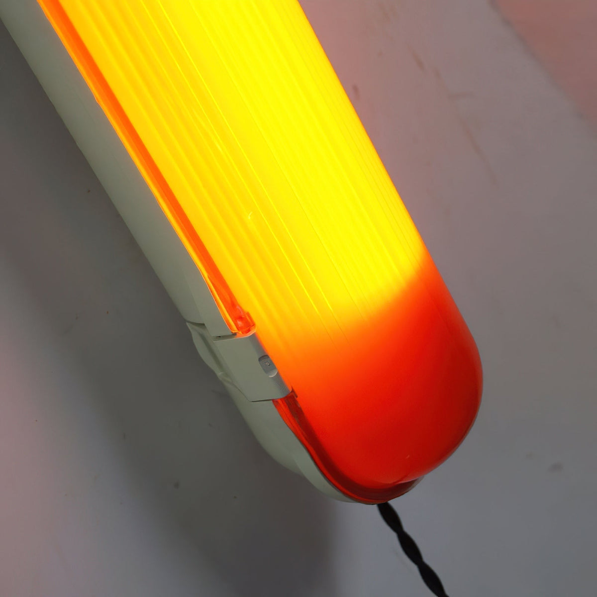 Flare aplique de pared