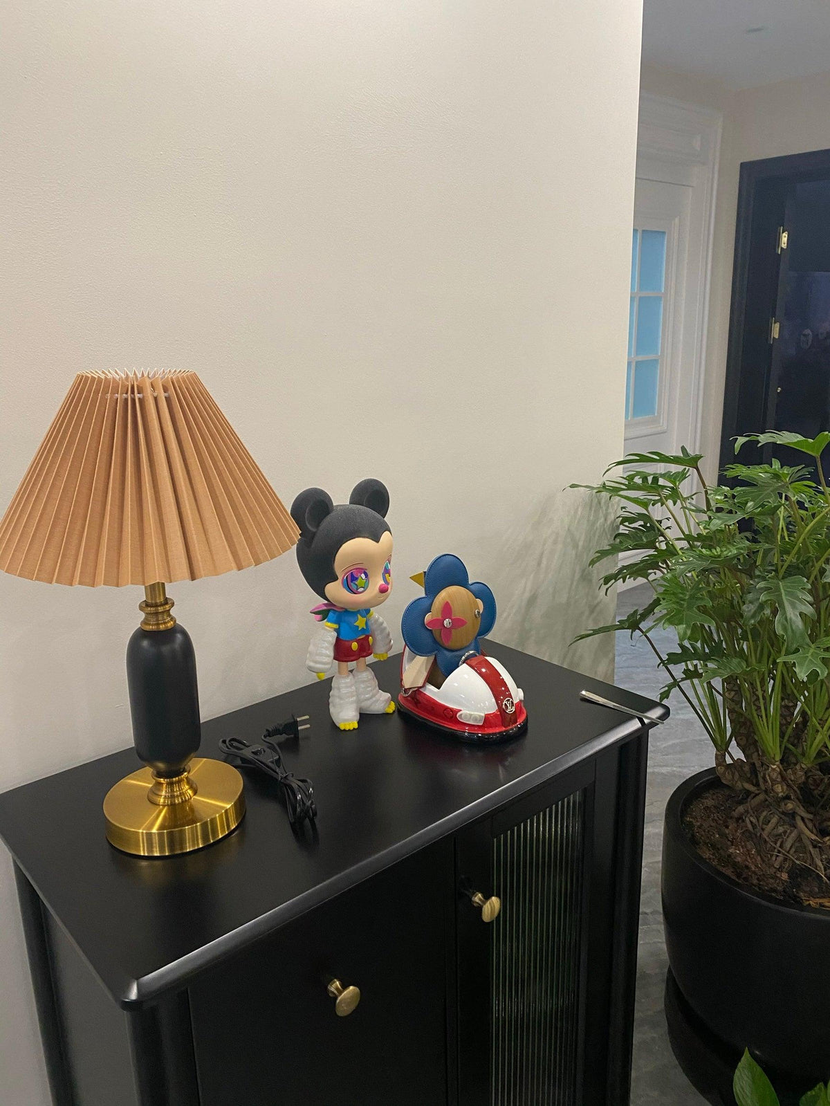 Aurmarila lámpara de mesa de tejido