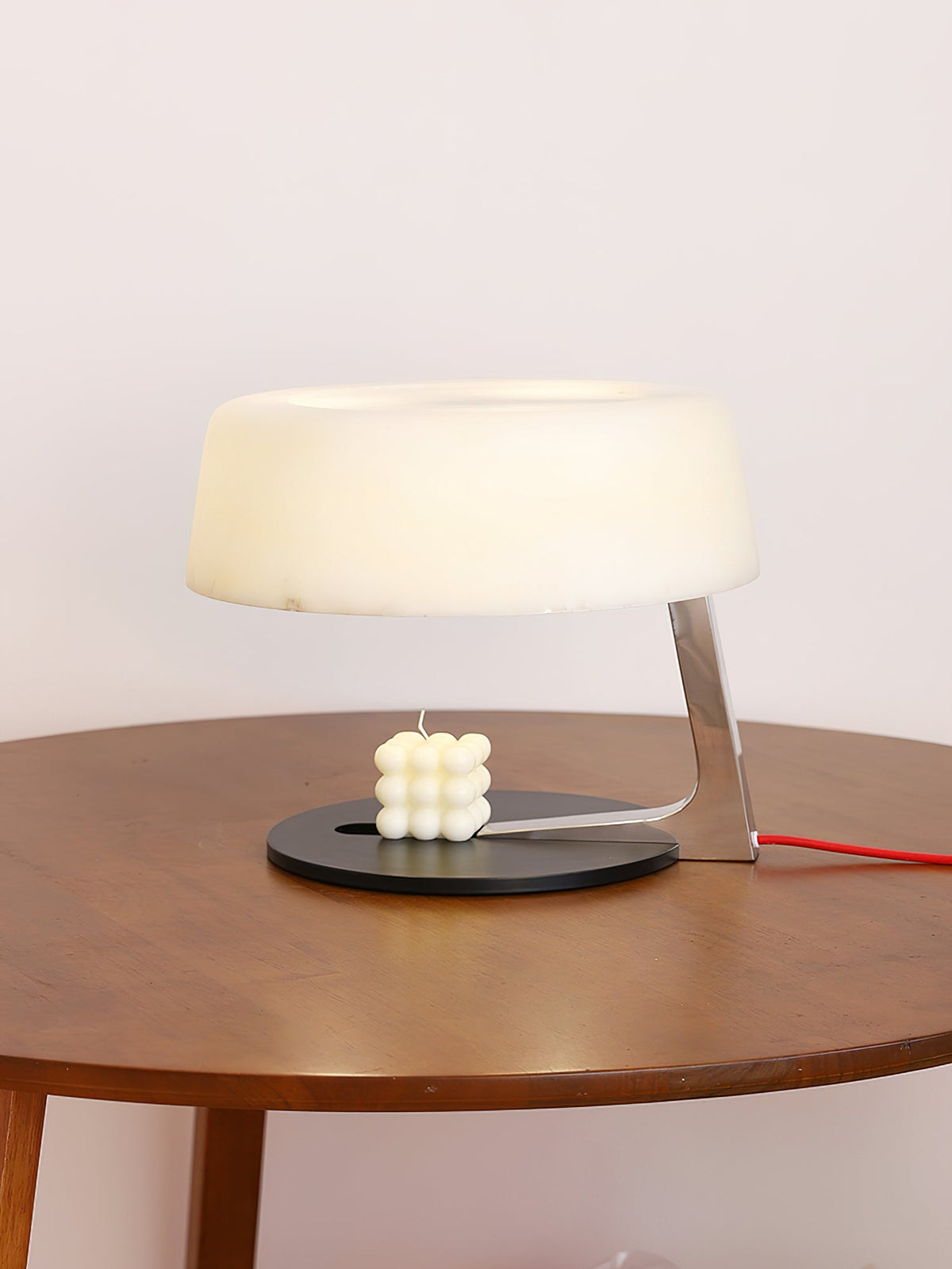 Nysolora lámpara de mesa cúpula alabastro