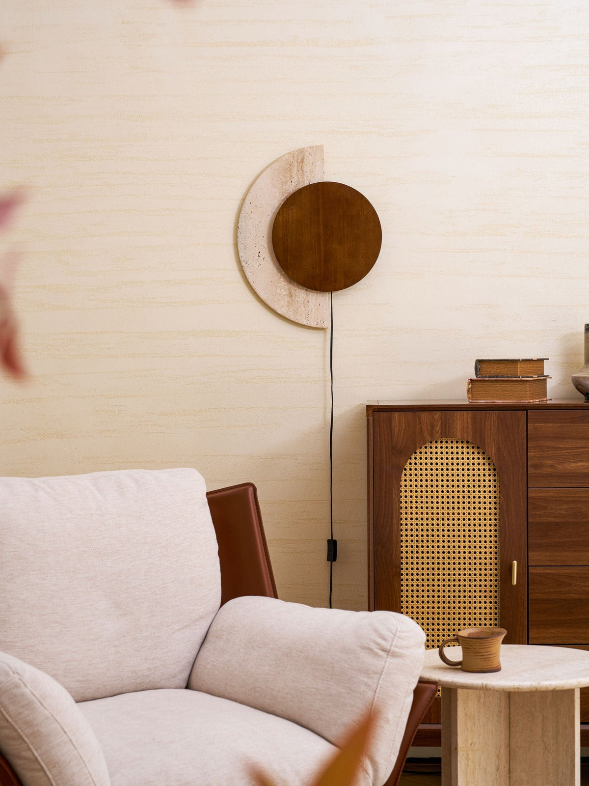 Crescent Halo enchufe-in aplique de pared enchufable