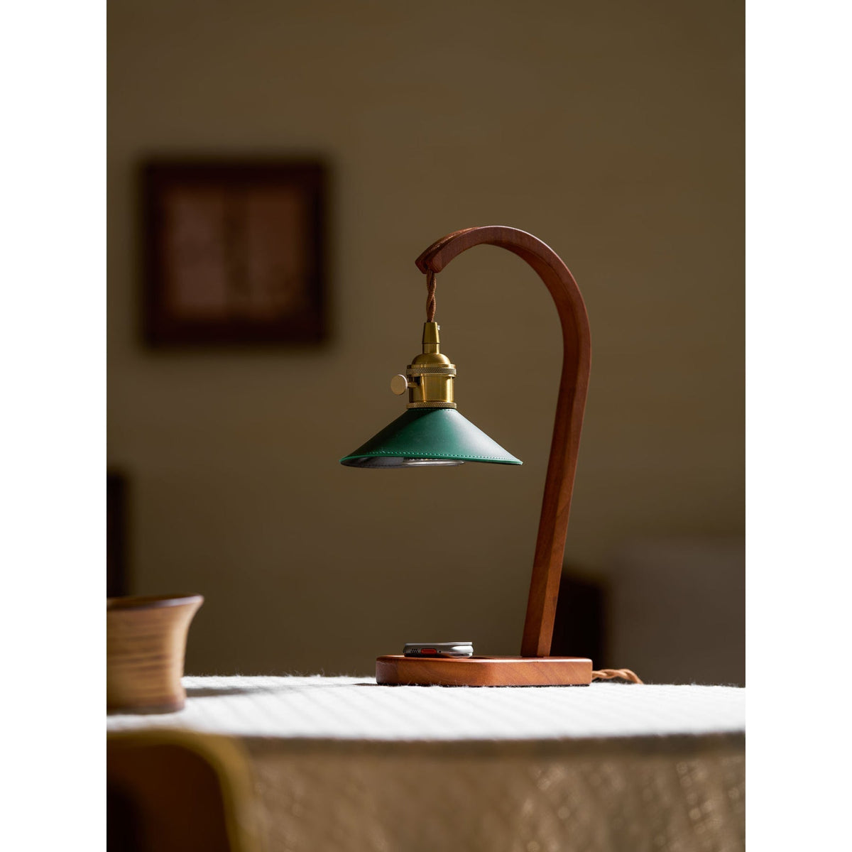 Oreliira lámpara de mesa
