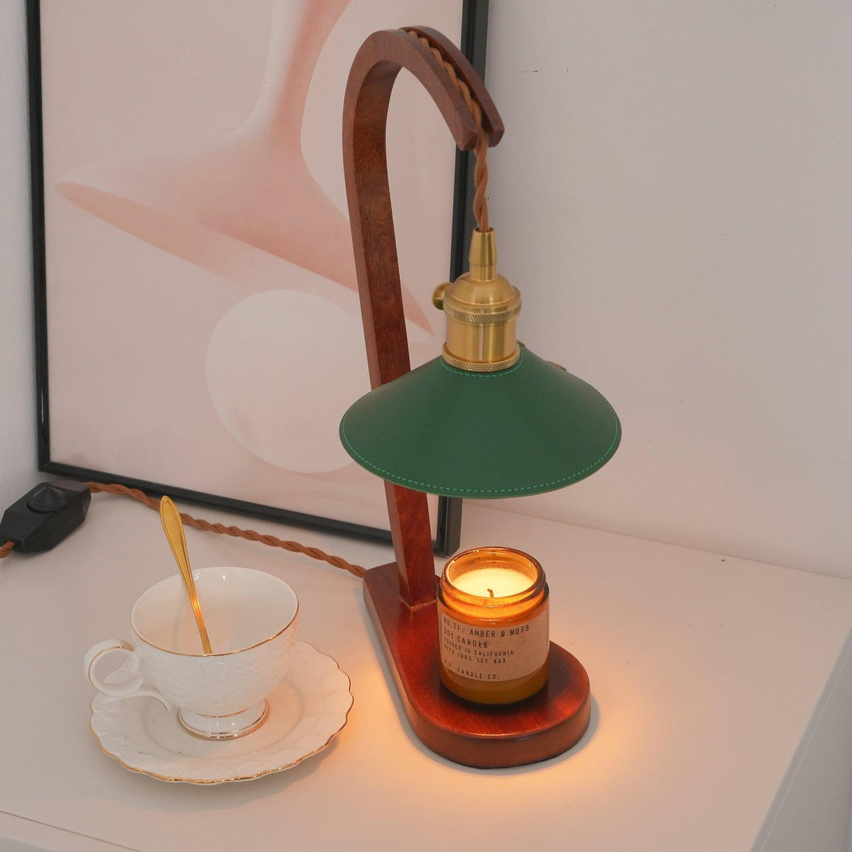 Oreliira lámpara de mesa
