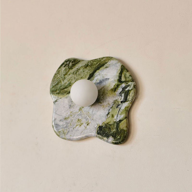Avi Lámpara de Pared Orgánica de Mármol Verde