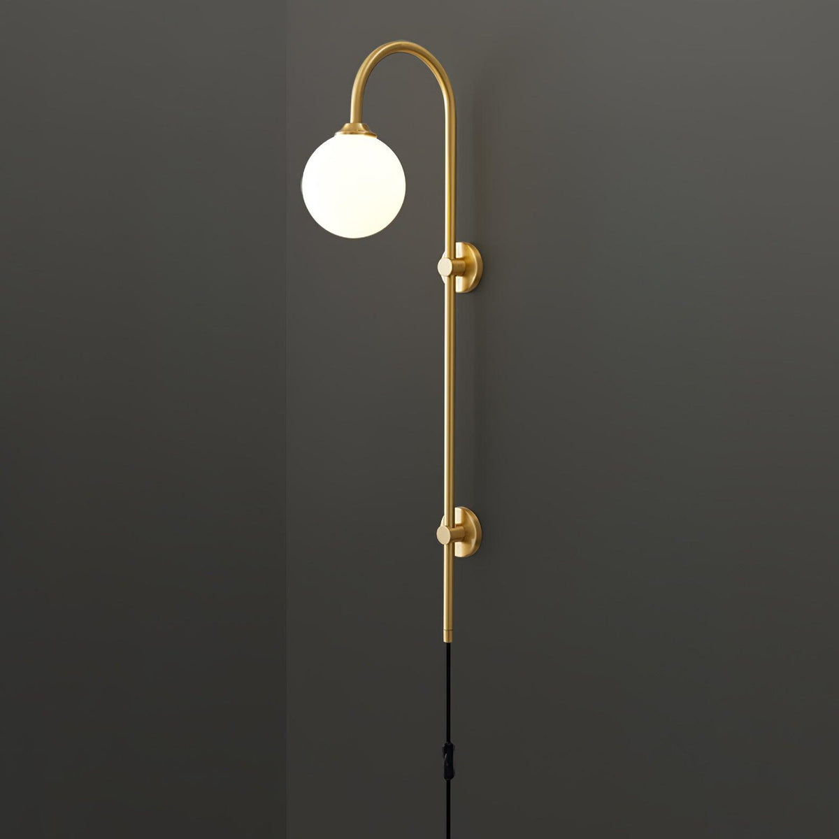 Evshaia aplique de pared Premium elegancia Globo con bombilla enchufable de latón y vidrio
