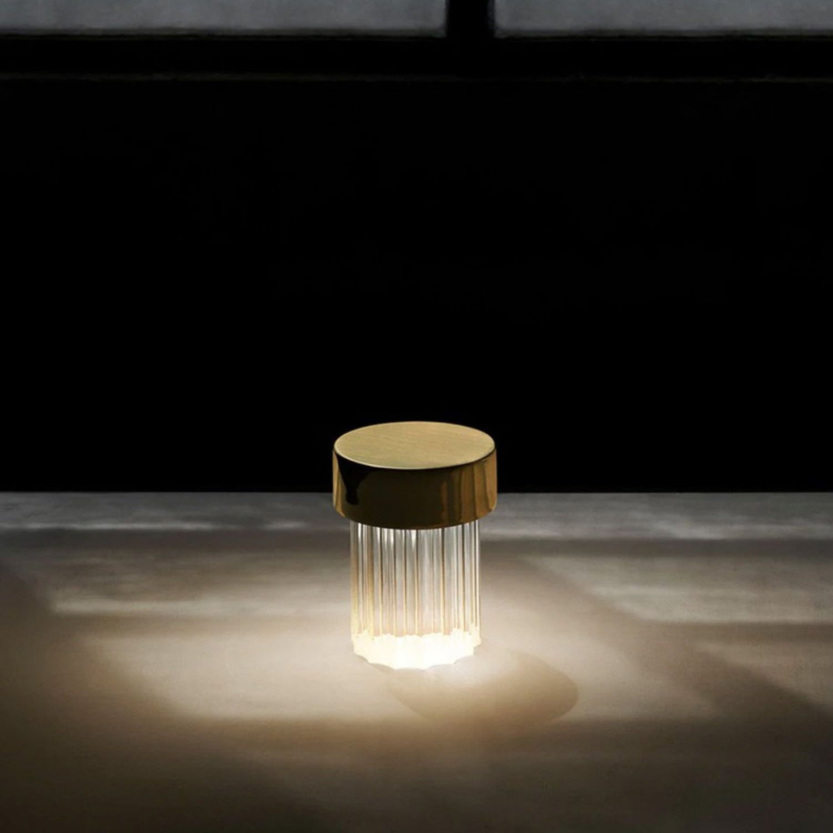 Pryden lámpara de mesa minimalista