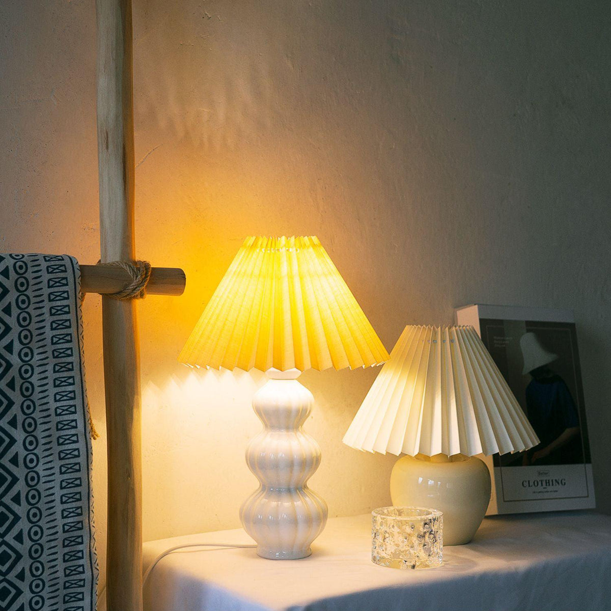 Hart lámpara de mesa vintage de tejido