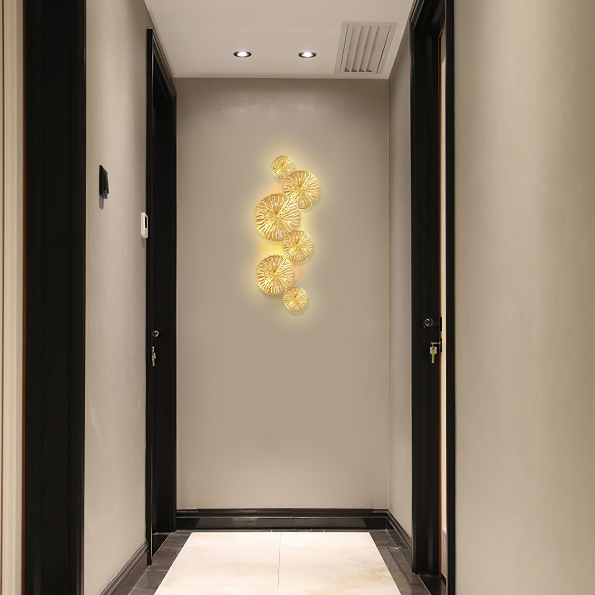 Rylso aplique de pared Lotus Leaf de latón