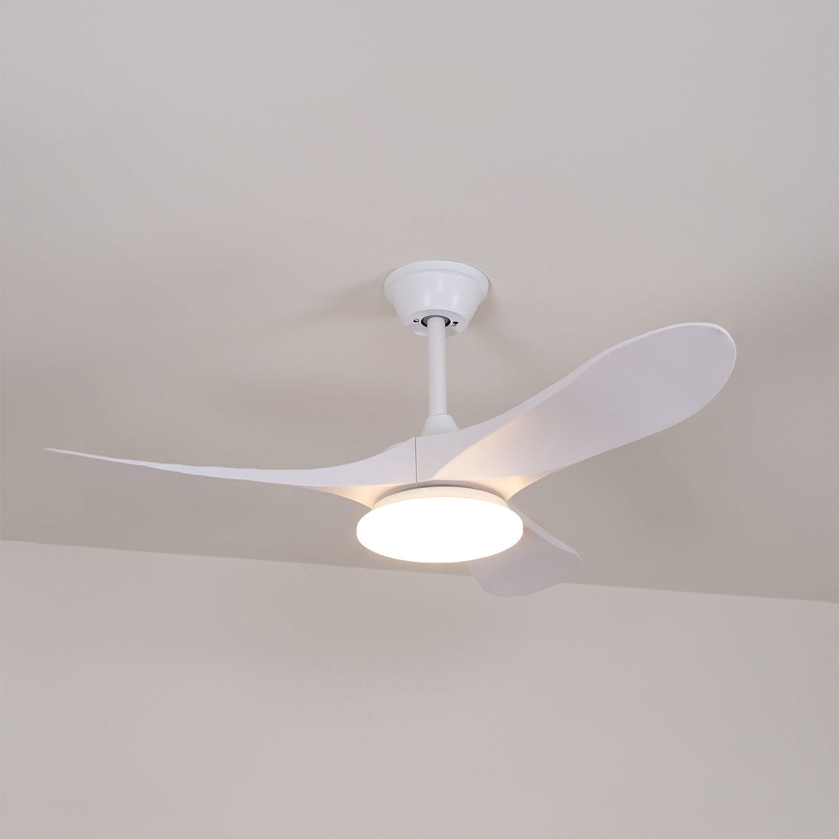 Ventilador de Techo Moderno Velix de Madera con Luz