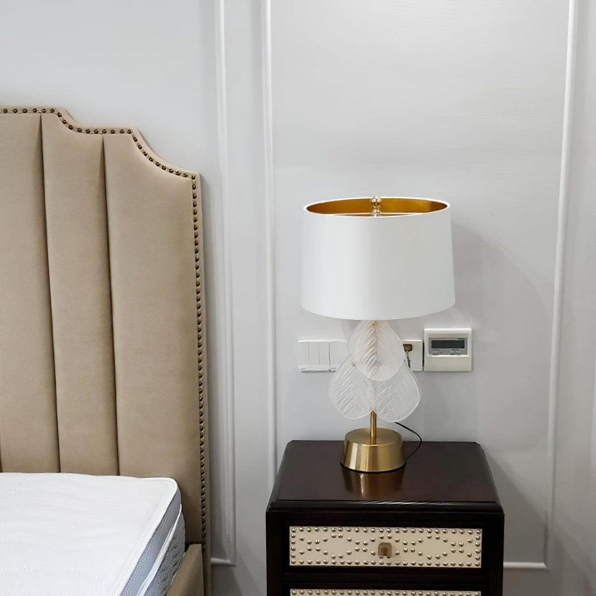 Velivaine lámpara de mesa elegante de vidrio