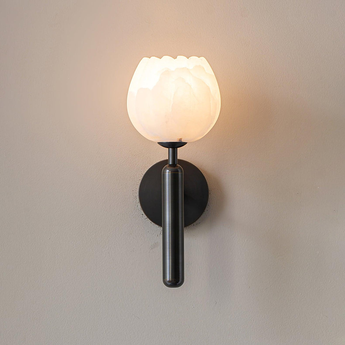Nivarina aplique de pared Floral alabastro latón