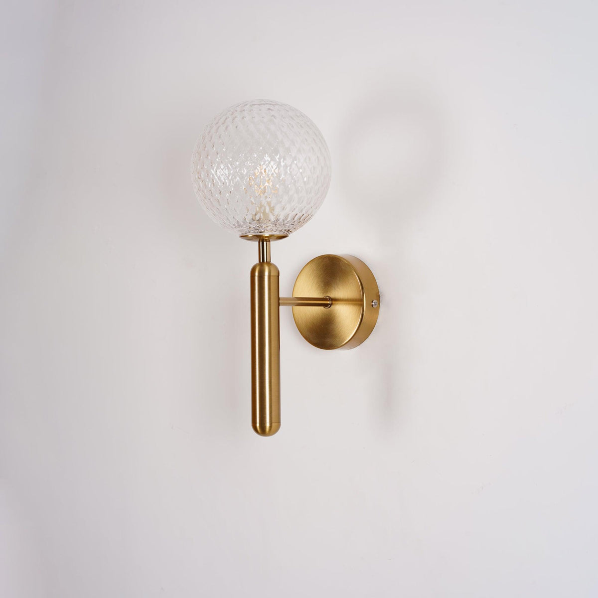 Kynlo aplique de pared con globos de vidrio claro estilo nórdico enchufable esfera