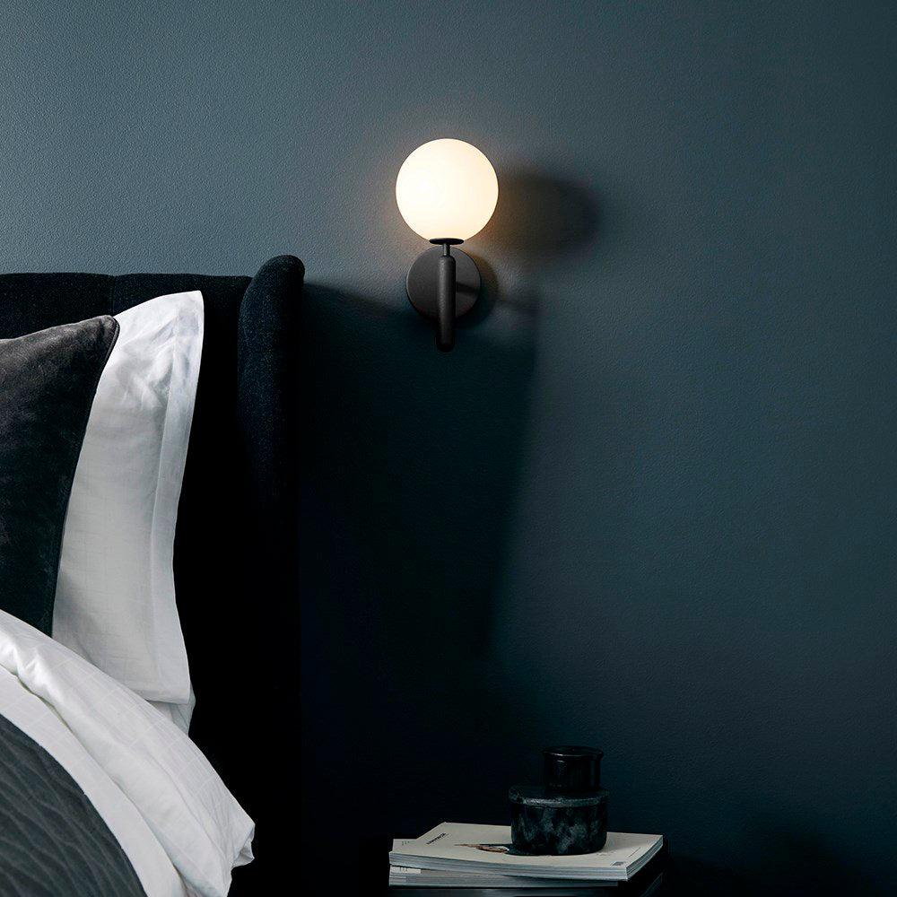 Kynlo aplique de pared con globos de vidrio claro estilo nórdico enchufable esfera