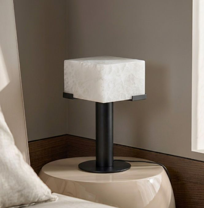 Lámpara de mesa de alabastro Valenstone