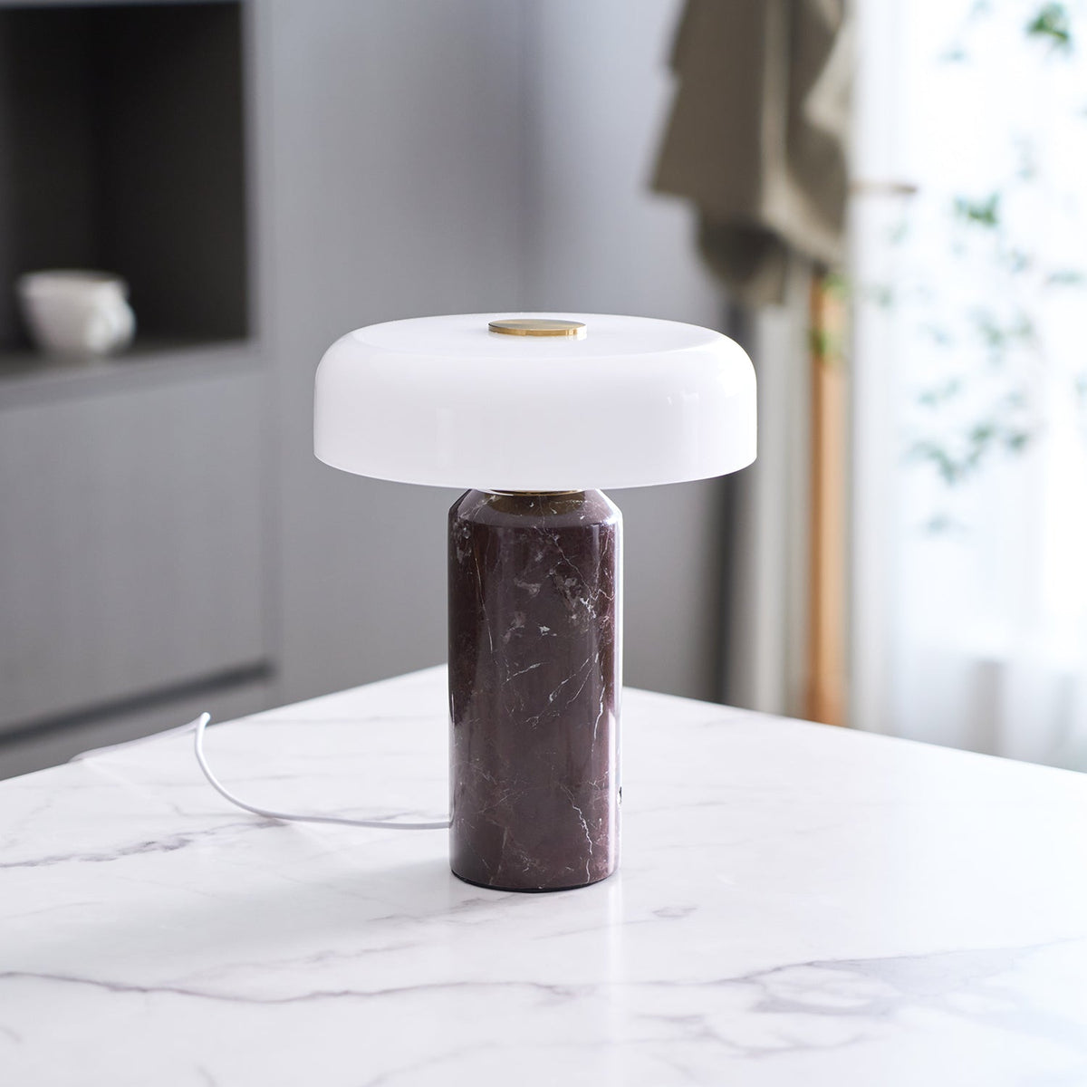 Ryvek lámpara de mesa moderna de mármol