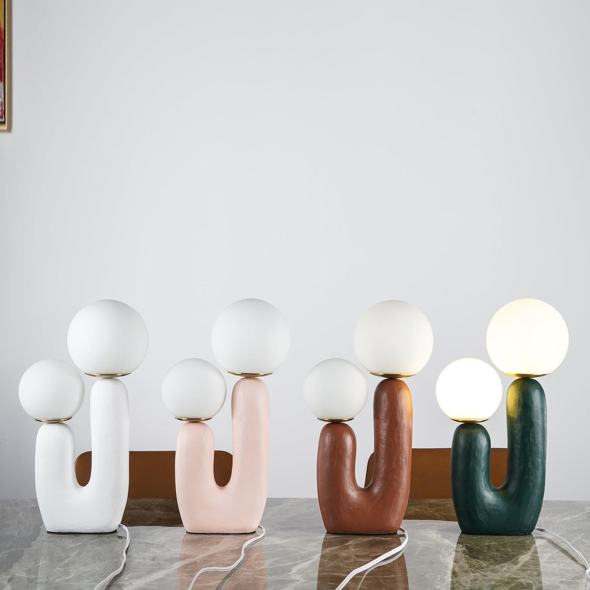 Elyrain lámpara de mesa artística de resina