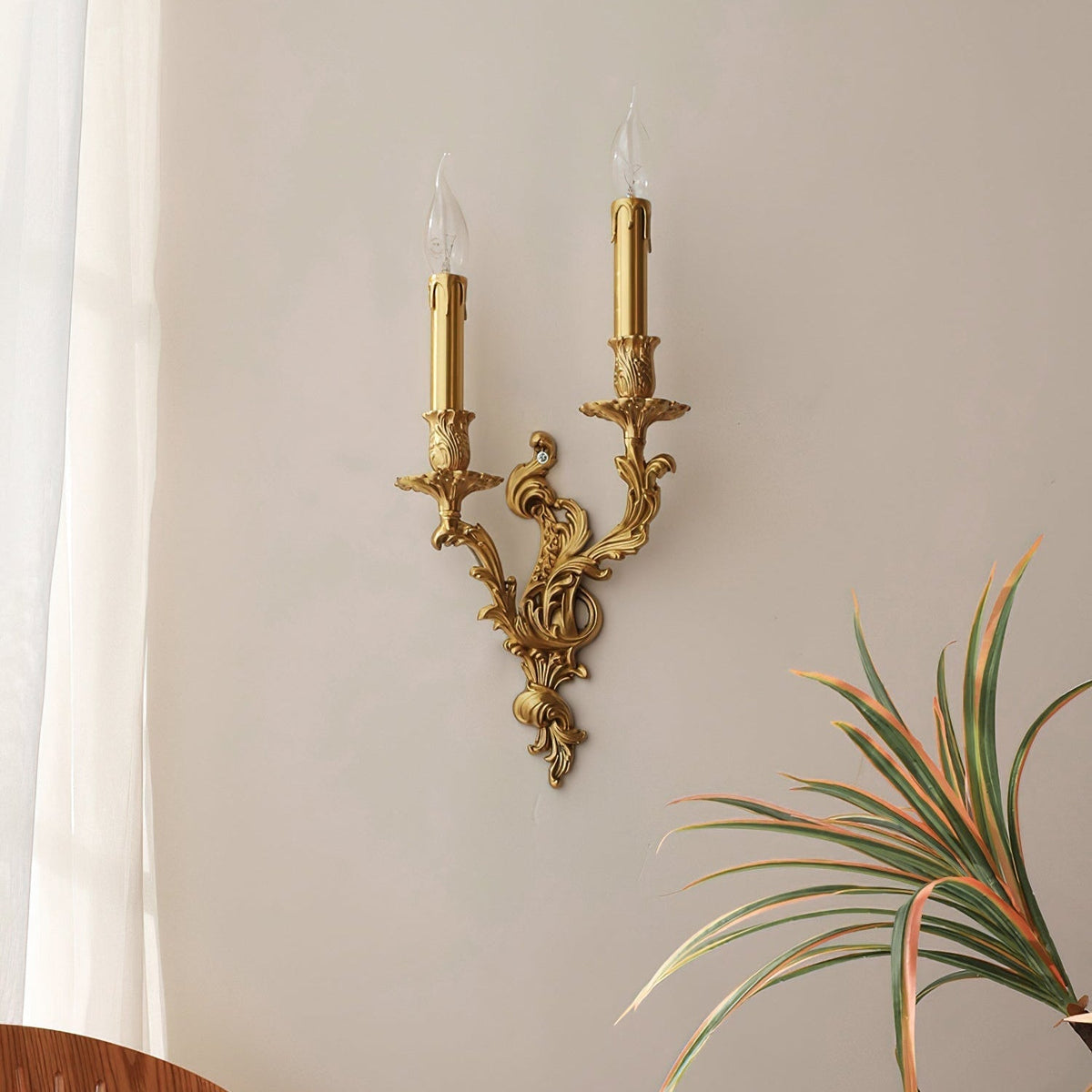 Apollo Palace Wall Light
