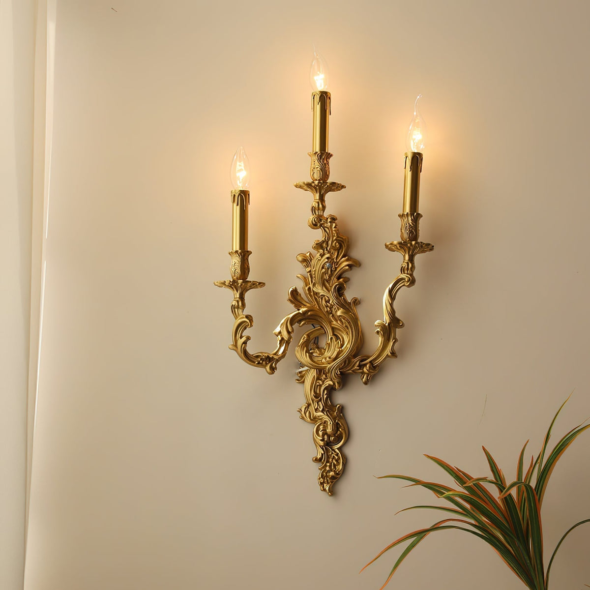 Apollo Palace Wall Light