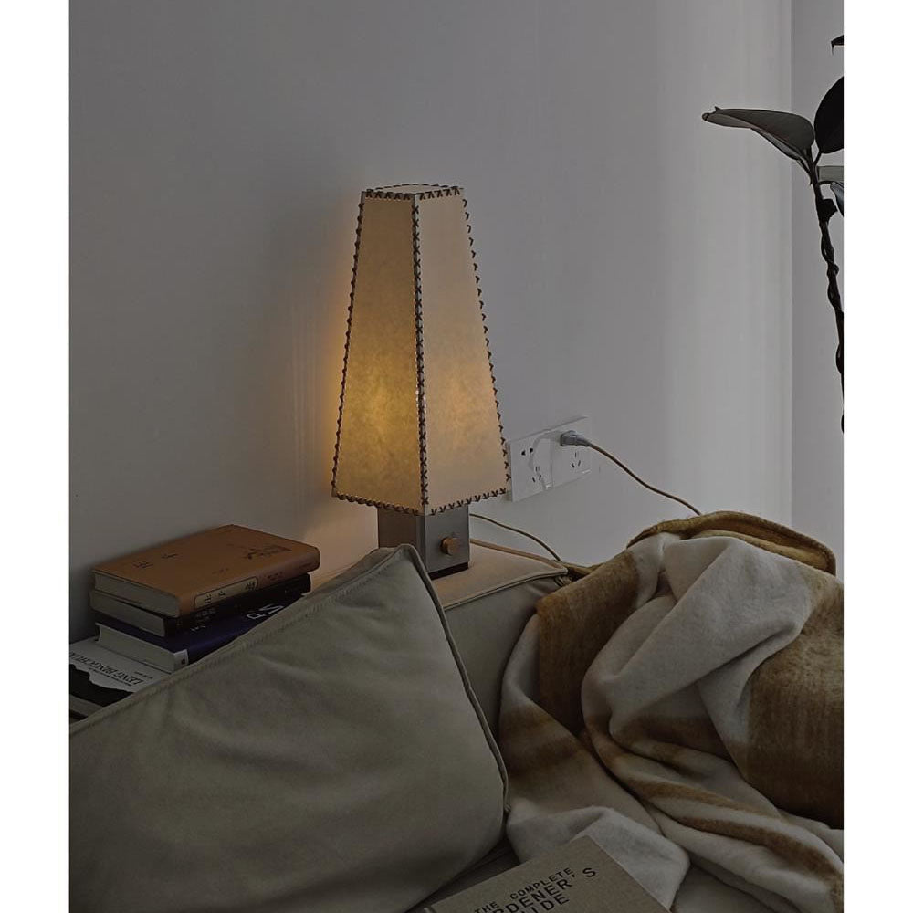 Stitcher lámpara de mesa