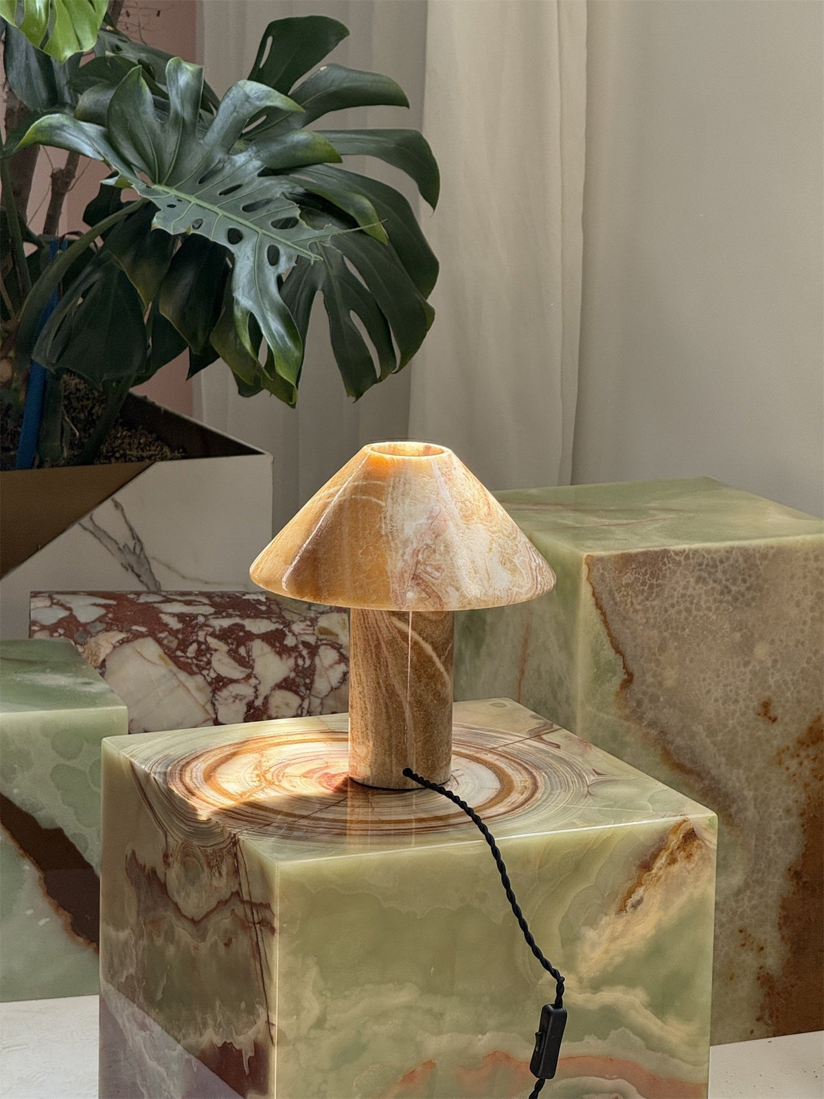 Pillar lámpara de mesa Stone