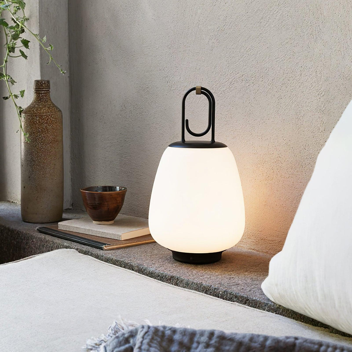 Olloril lámpara de mesa contemporánea de vidrio