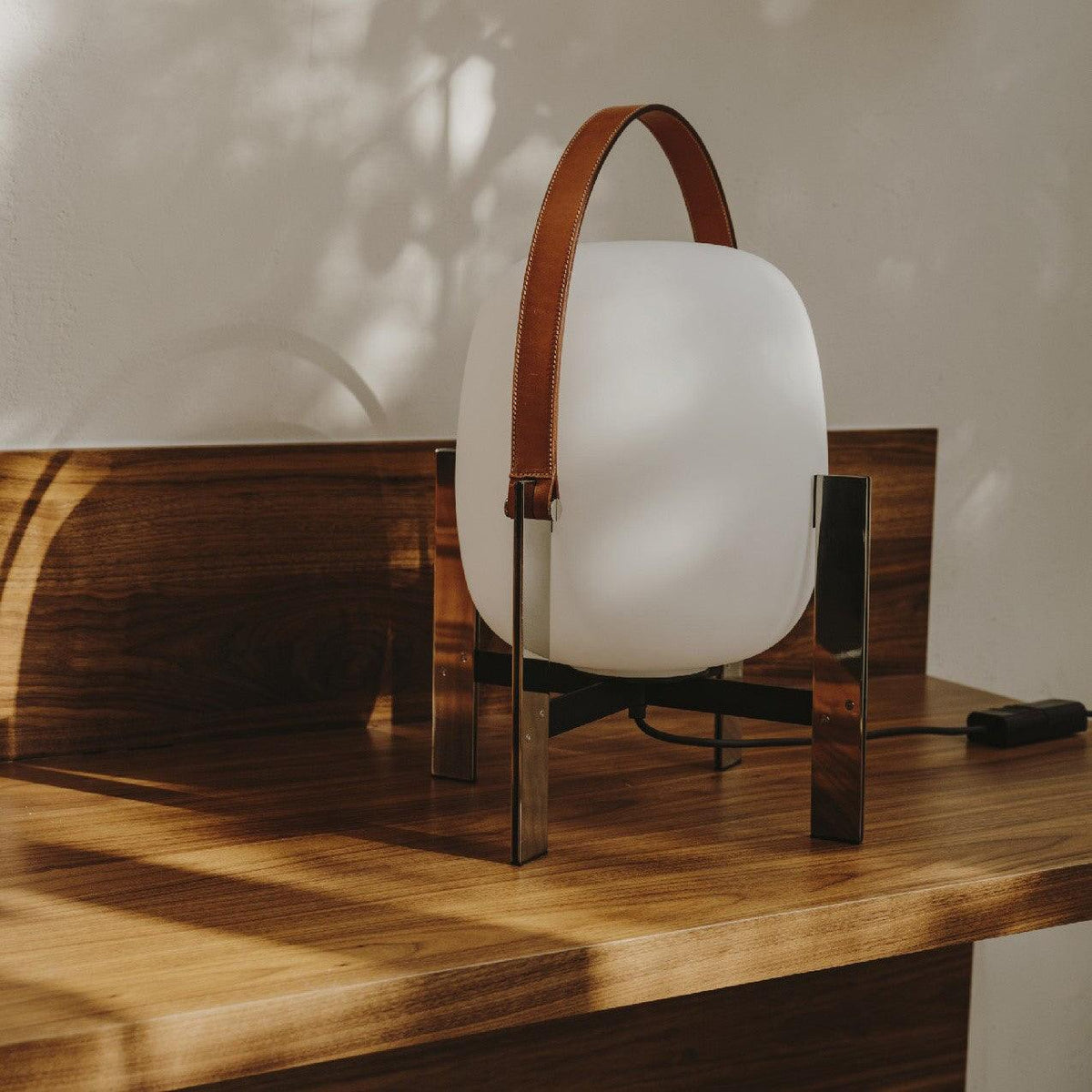 Harper lámpara de mesa minimalista de vidrio