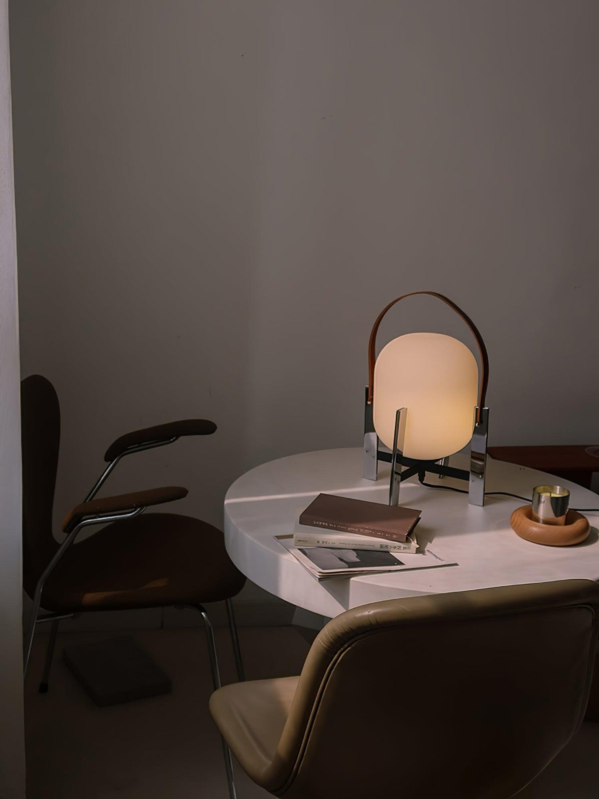Harper lámpara de mesa minimalista de vidrio