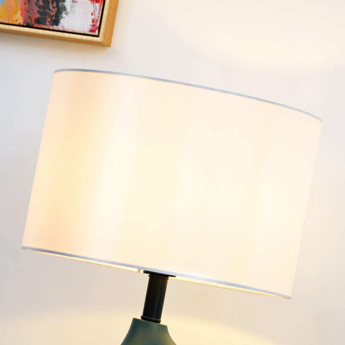 Riveina lámpara de mesa moderna