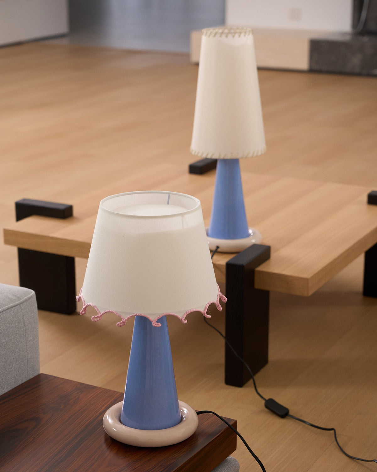 Teriiraya lámpara de mesa