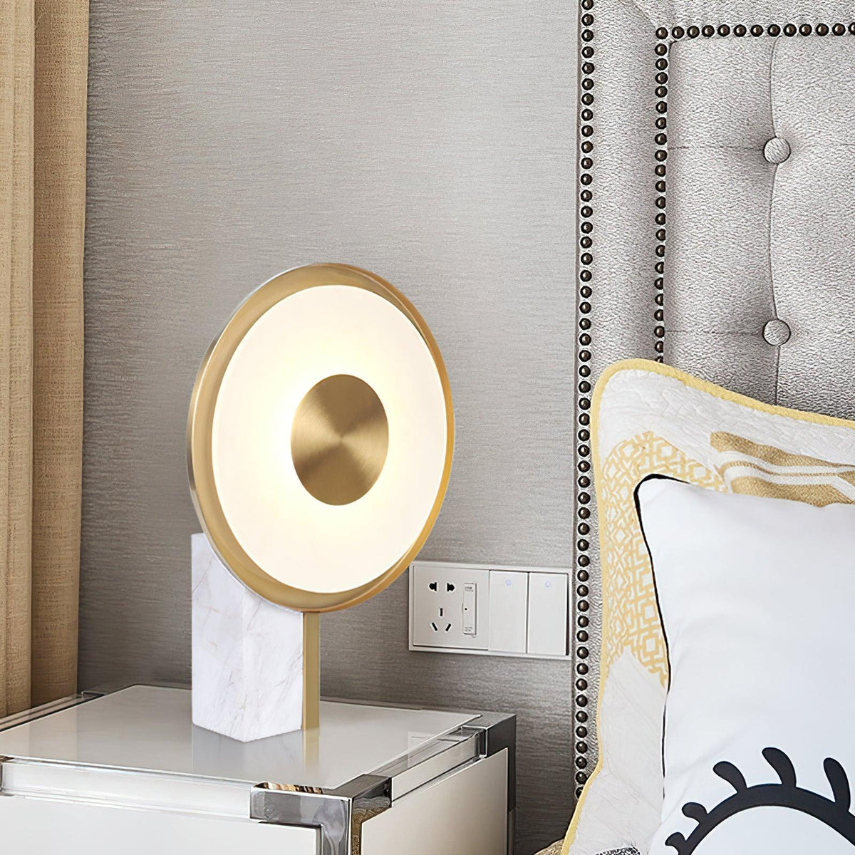 Tessain lámpara de mesa en mármol minimalista