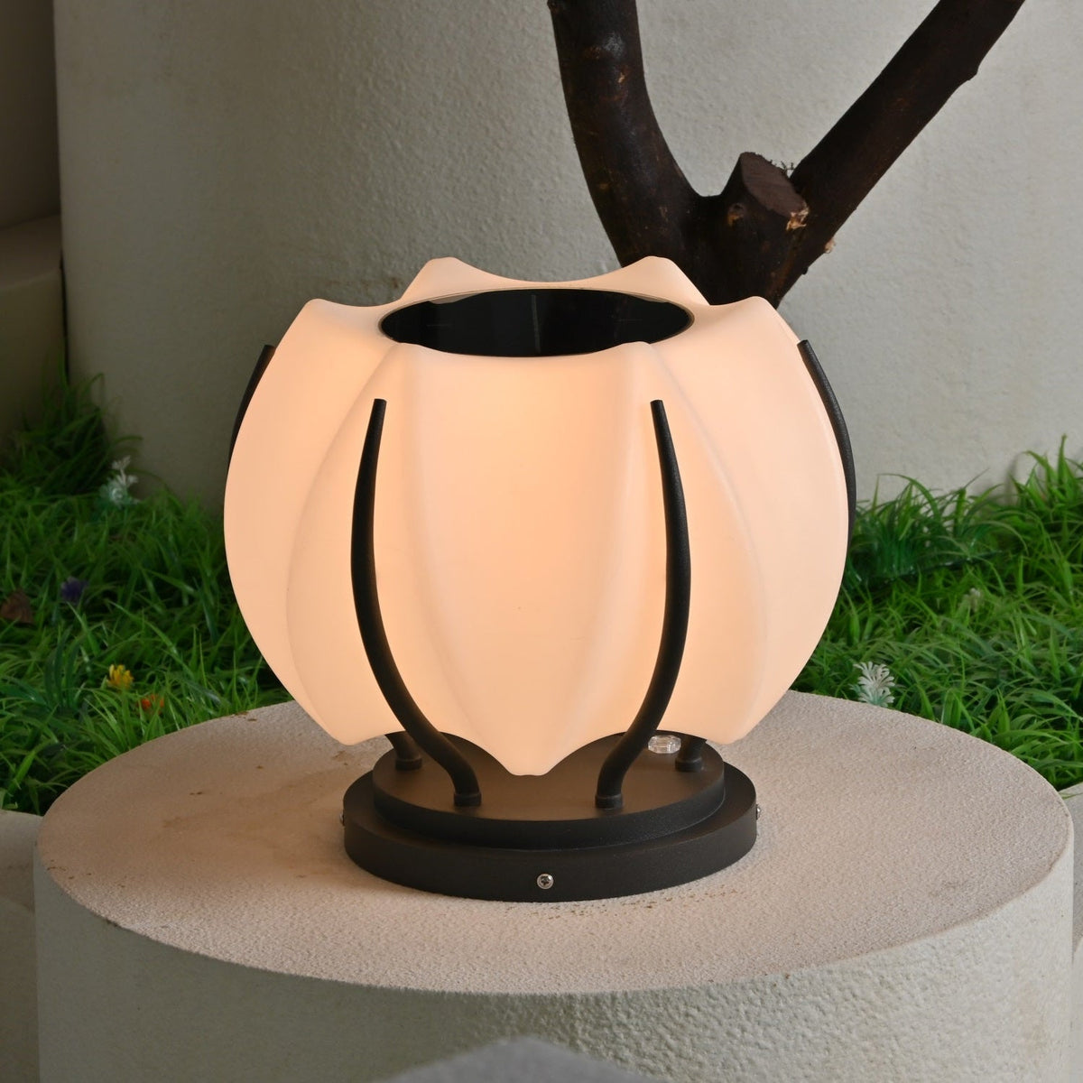 Leon luminaria exterior minimalista
