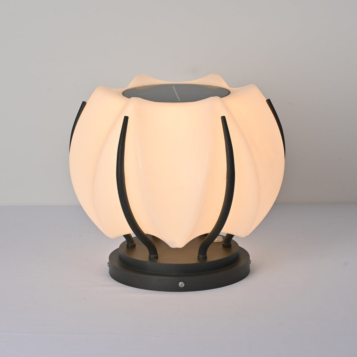 Leon luminaria exterior minimalista