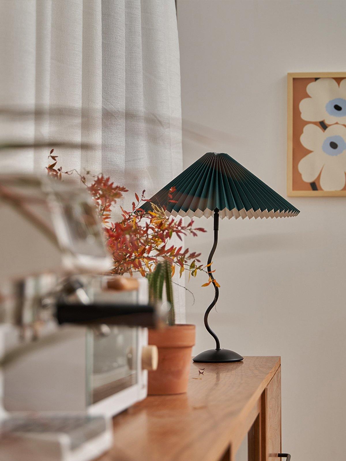 Vioro lámpara de mesa de tejido