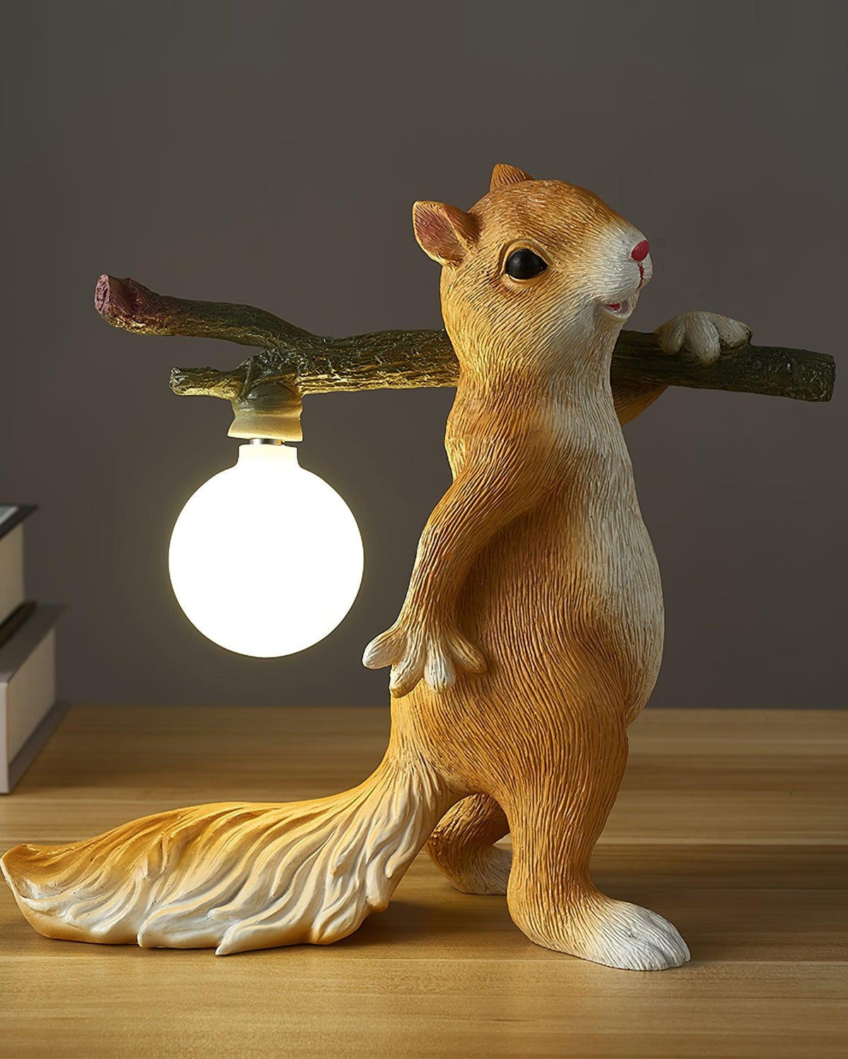 Squirrel lámpara de mesa