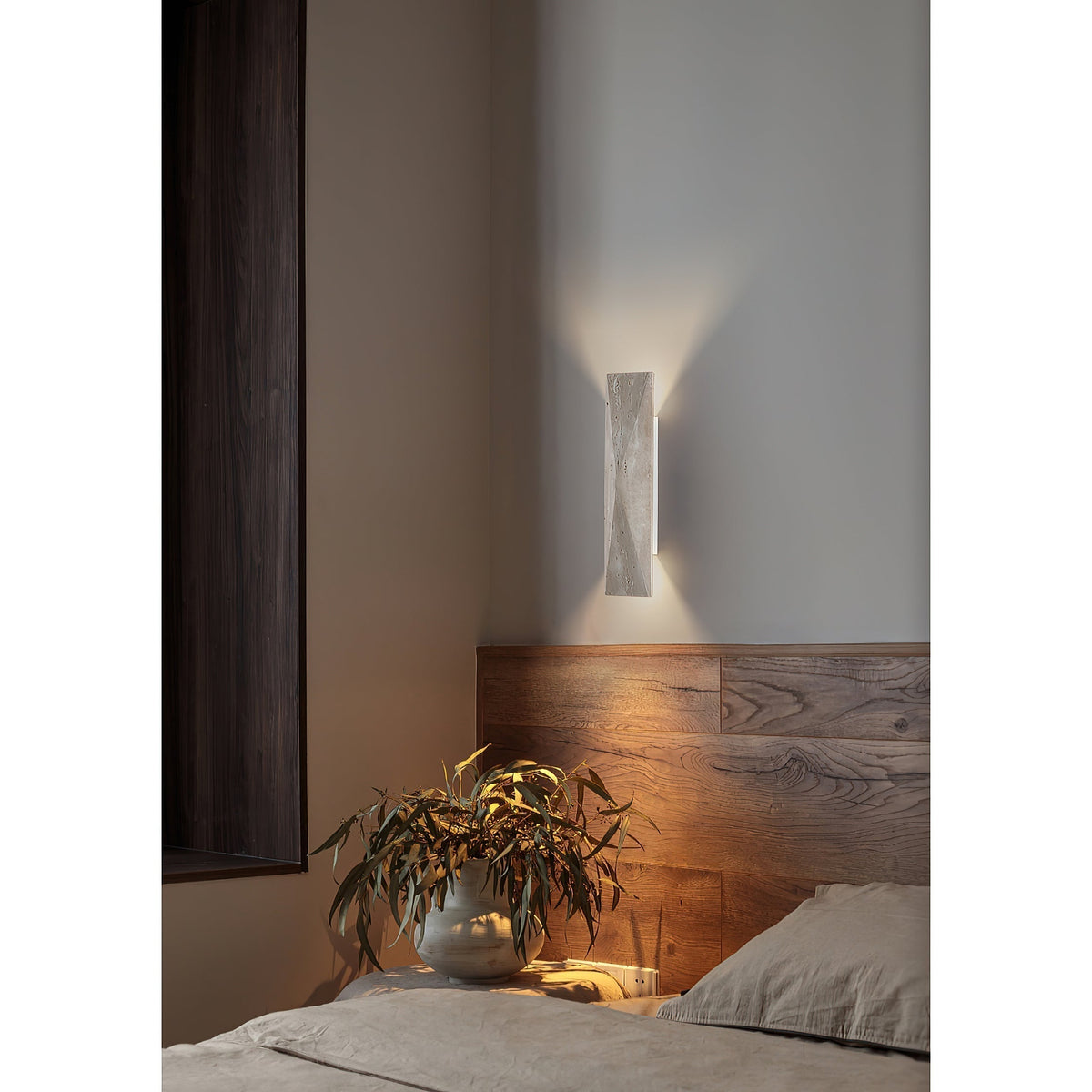Taveenne aplique de pared travertino