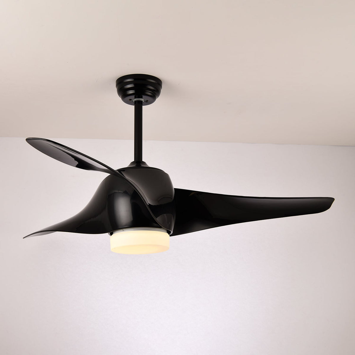 Umber ventilador de techo con luz