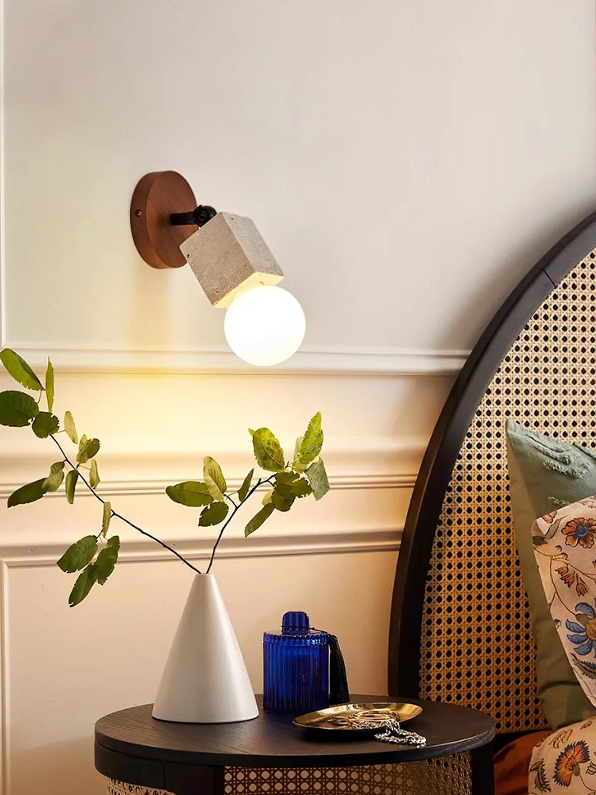 Norinira aplique de pared travertino enchufable