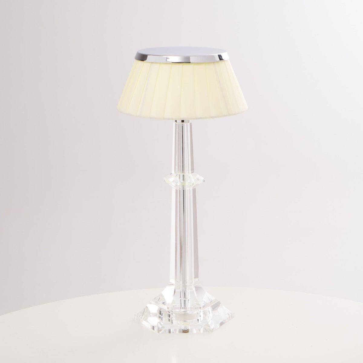 Haloza lámpara de mesa de lujo en tejido