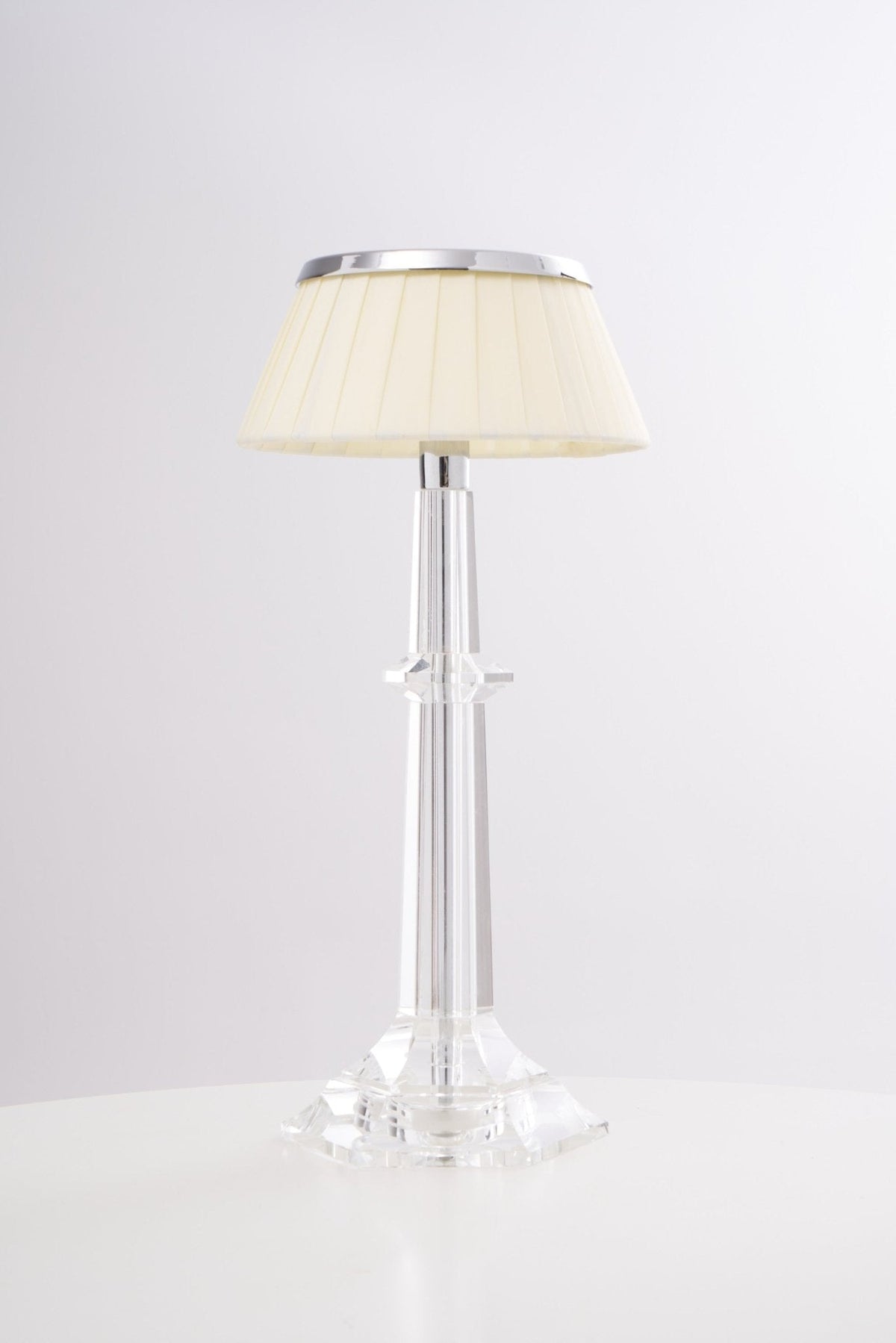 Haloza lámpara de mesa de lujo en tejido