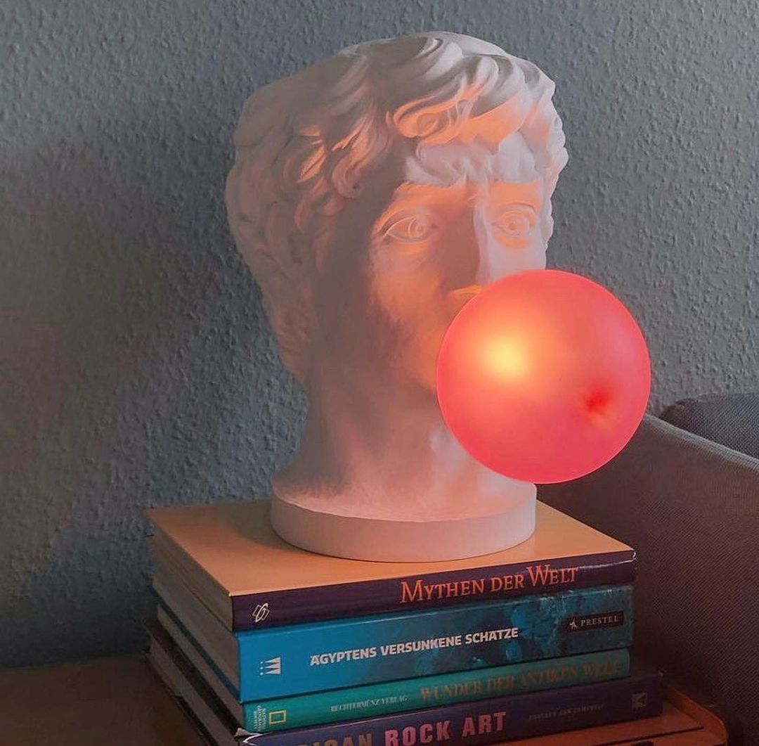 Vona lámpara de mesa contemporánea de vidrio